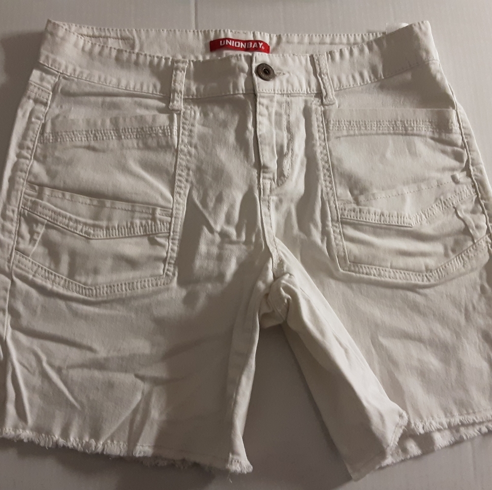 Unionbay White Women's cargo shorts